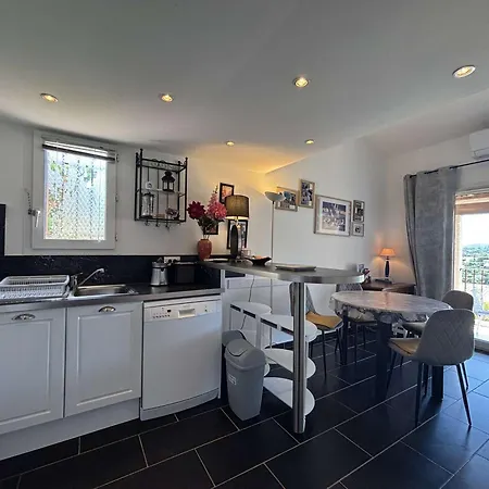 Vue Mer, Climatise - 4 Pers. Appartement Cavalaire-sur-Mer